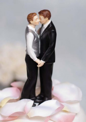 gay_wedding_cake_topper