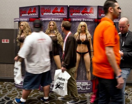 20140116_Weekly_AVN_Expo_LE6_t653