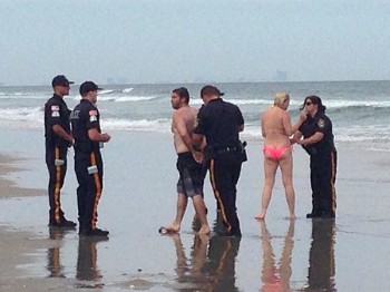 Couple arrested for sex on the beach