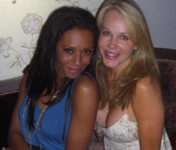 'Spice Girl Mel B had romp with Luann Lee in bar bathroom, Playboy model claims - NY Daily News' - www_nydailynews_com_entertainment_gossip_spice-girl-mel-b-romp-luann-lee-bathroom-mode