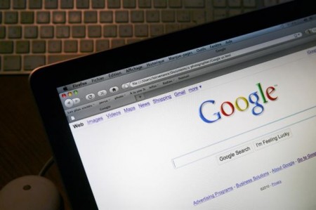 Google defends tipping off police to child porn