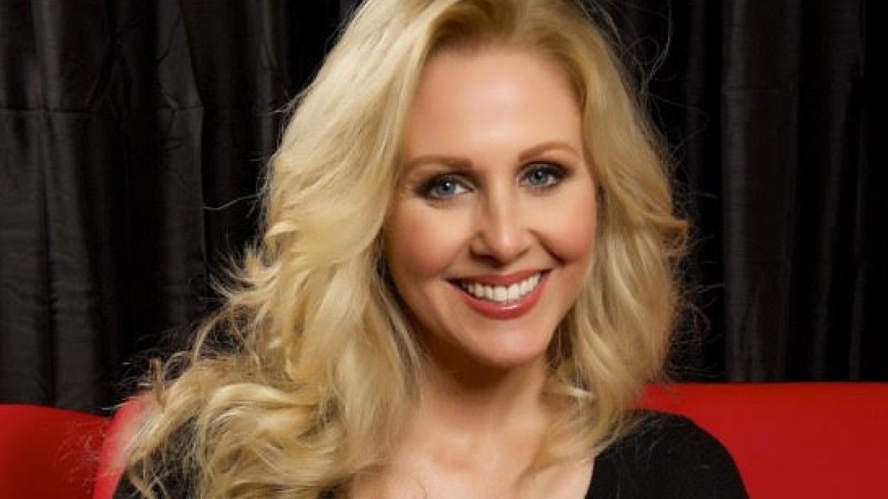 Adult Superstar Julia Ann Celebrates Birthday And Co-Hosts Nightmoves  Awards - TRPWL